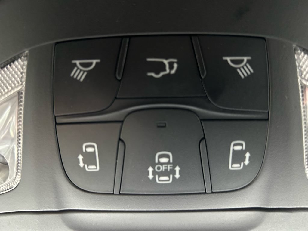 New 2026 Chrysler Pacifica Select w/ S Appearance Package FWD image 28