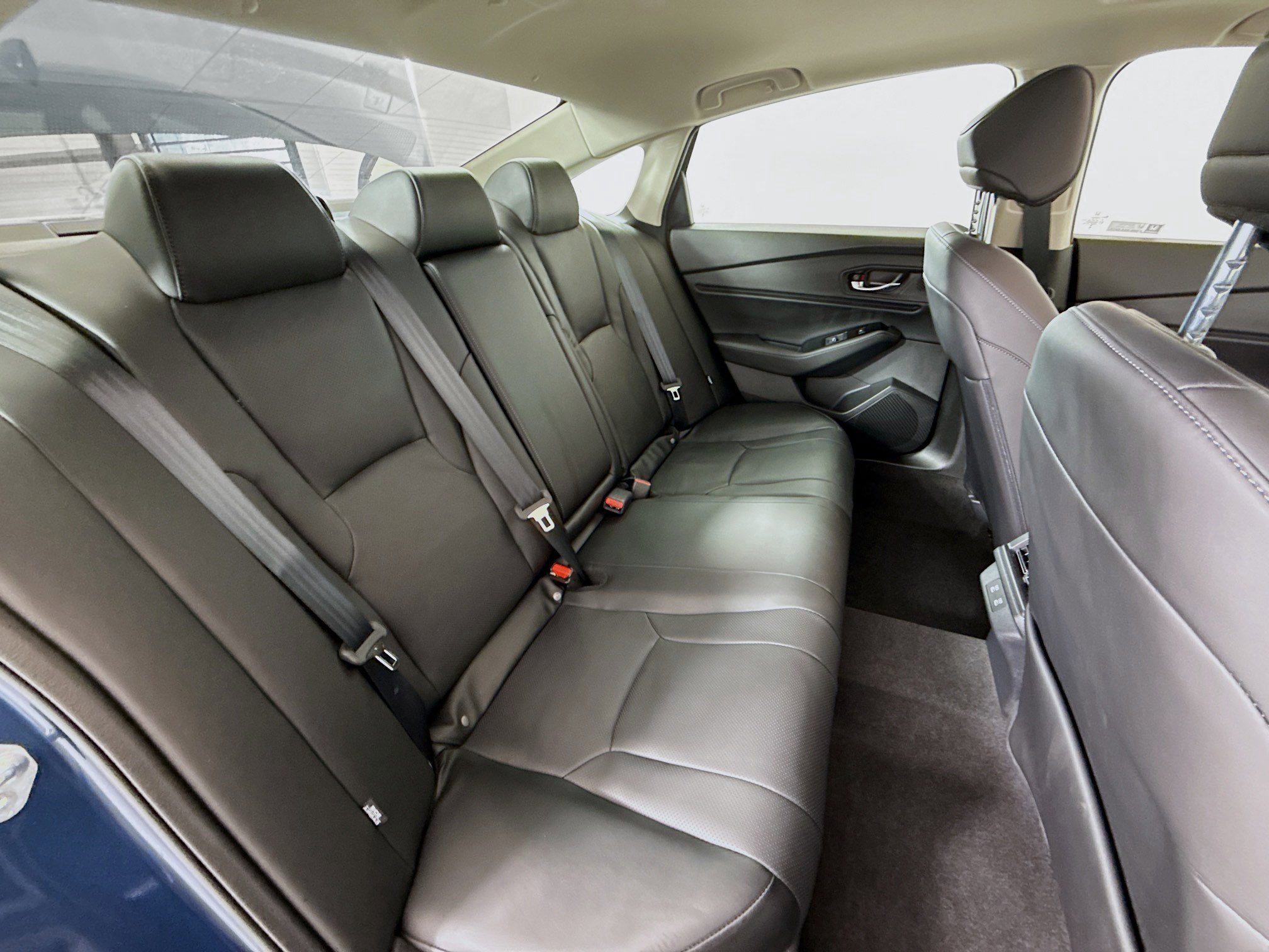 Used 2025 Honda Accord Touring image 24