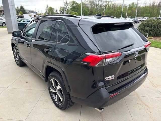 Used 2023 Toyota RAV4 SE w/ Weather & Moonroof Package AWD/4WD image 5