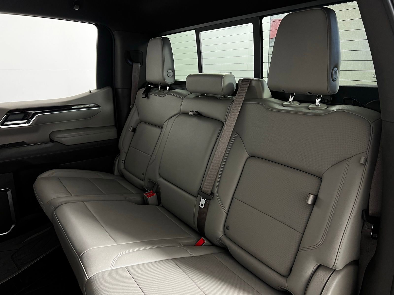 Used 2022 GMC Sierra 1500 SLT w/ SLT Premium Plus Package image 28