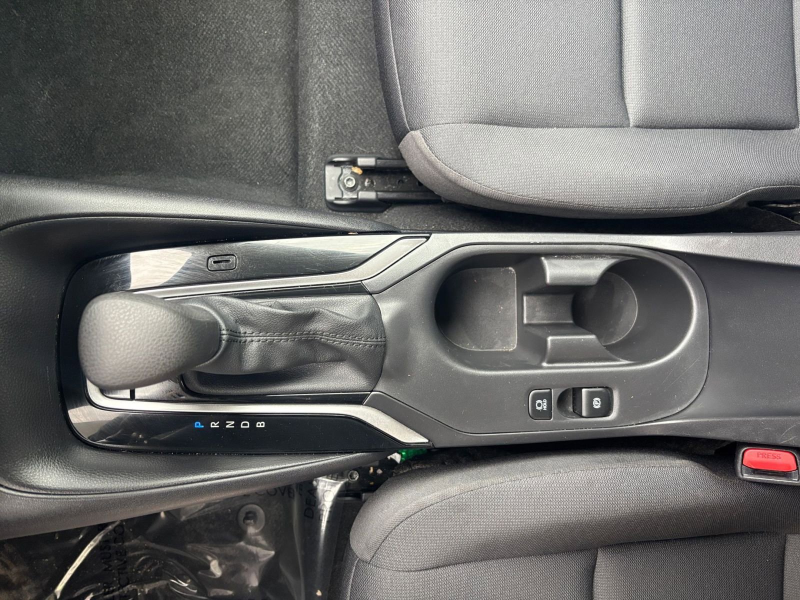 Used 2025 Toyota Corolla LE image 40