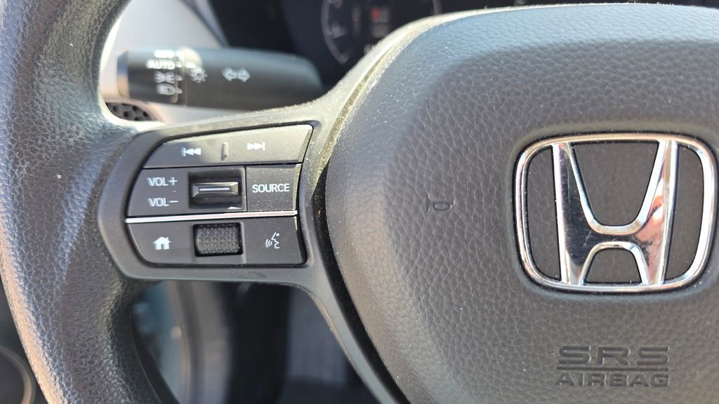 Used 2023 Honda HR-V LX image 17