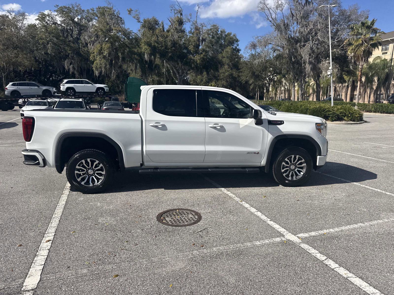 Used 2020 GMC Sierra 1500 AT4 w/ AT4 Premium Package image 3