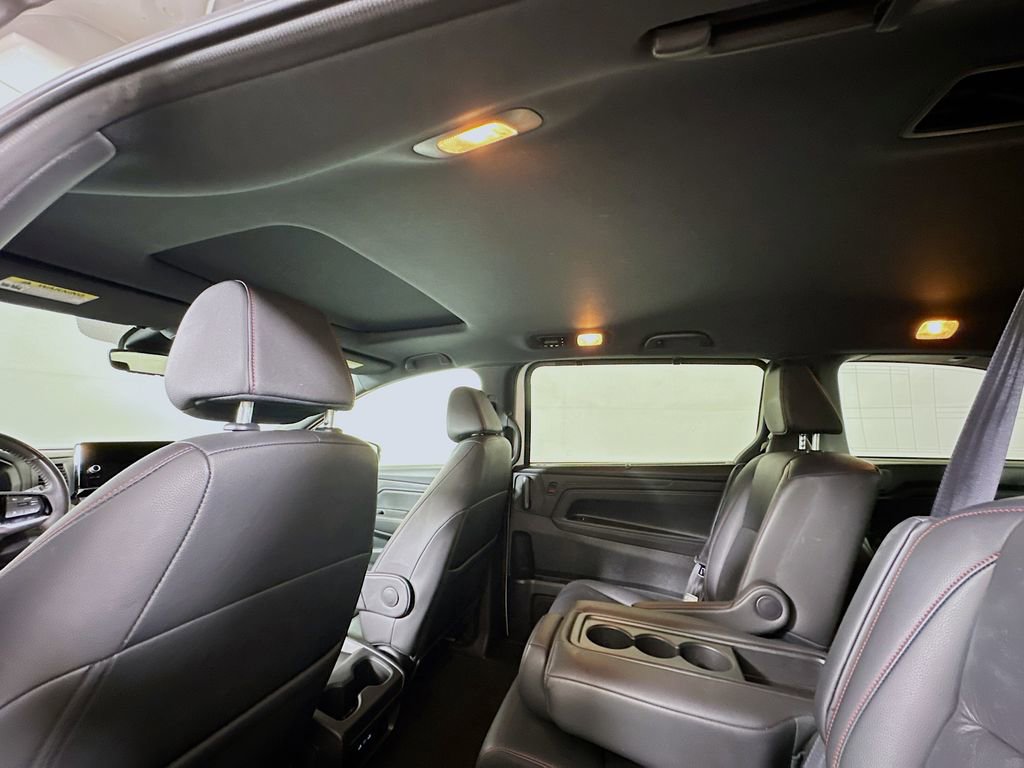 Used 2025 Honda Odyssey Sport-L image 13