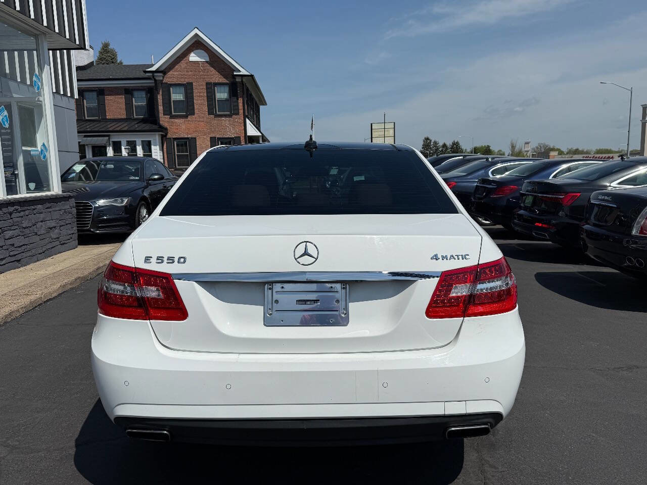 Used 2013 Mercedes-Benz E 550 4MATIC Sedan image 6