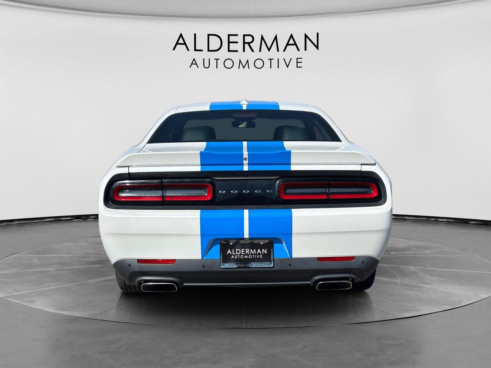 Used 2015 Dodge Challenger R/T Plus RWD image 4