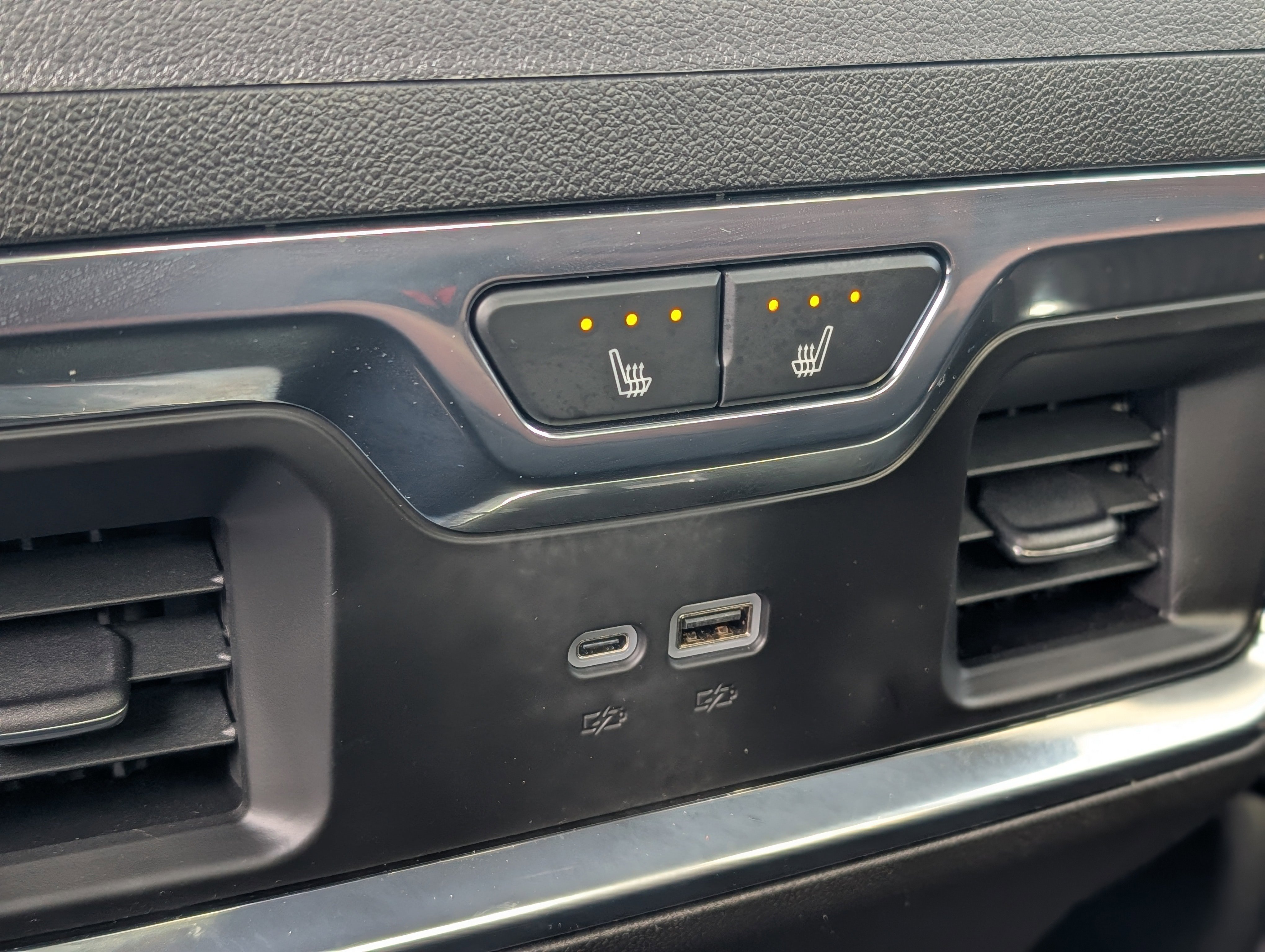 Used 2025 GMC Sierra 1500 Denali Ultimate image 45