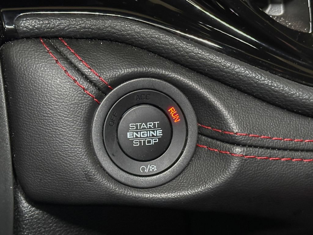 Certified 2025 Dodge Durango GT image 37