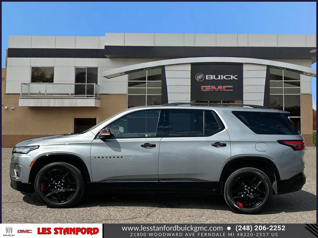 Certified 2023 Chevrolet Traverse Premier w/ Redline Edition FWD image 2