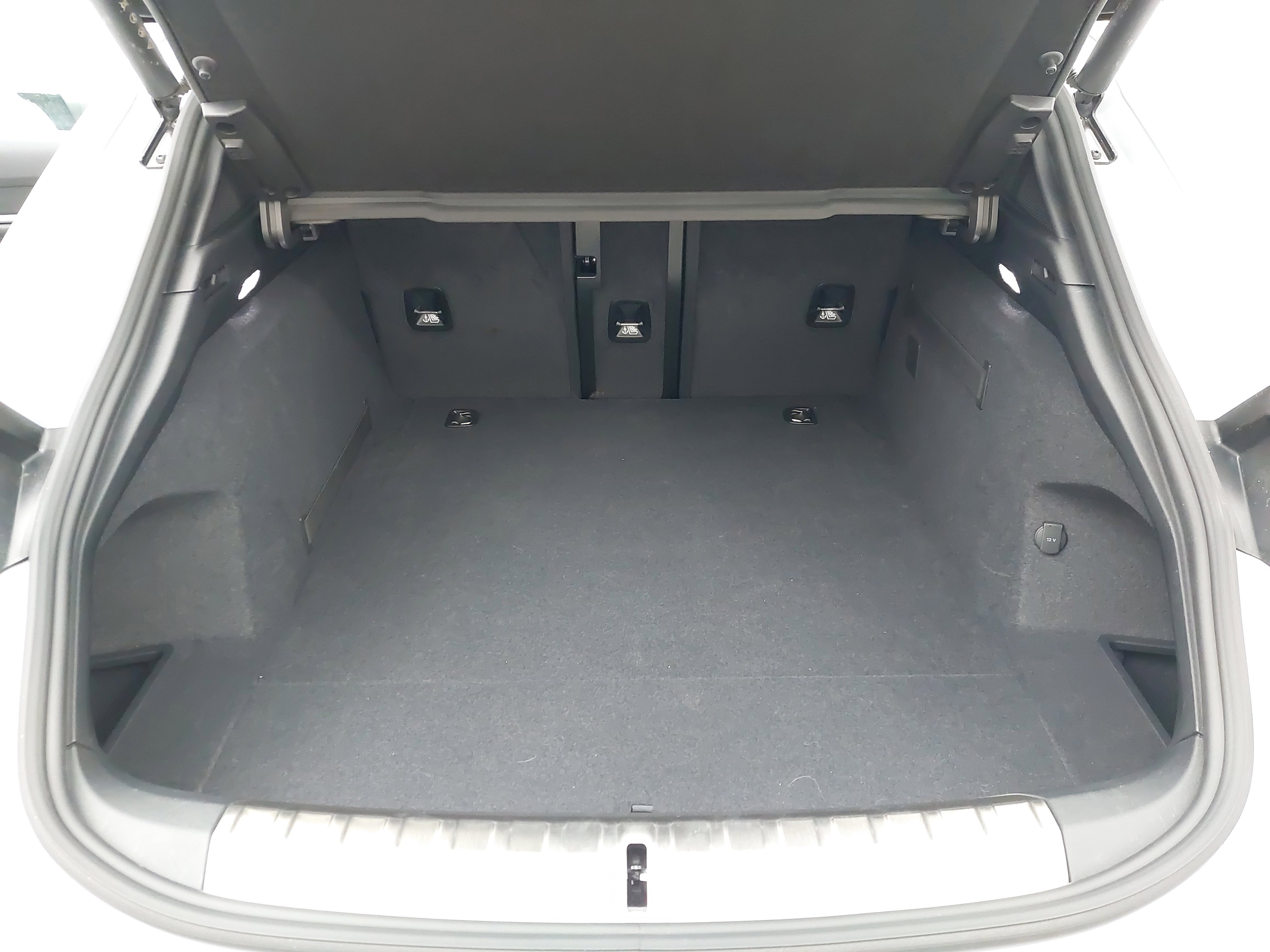 New 2025 Porsche Taycan 4S image 14