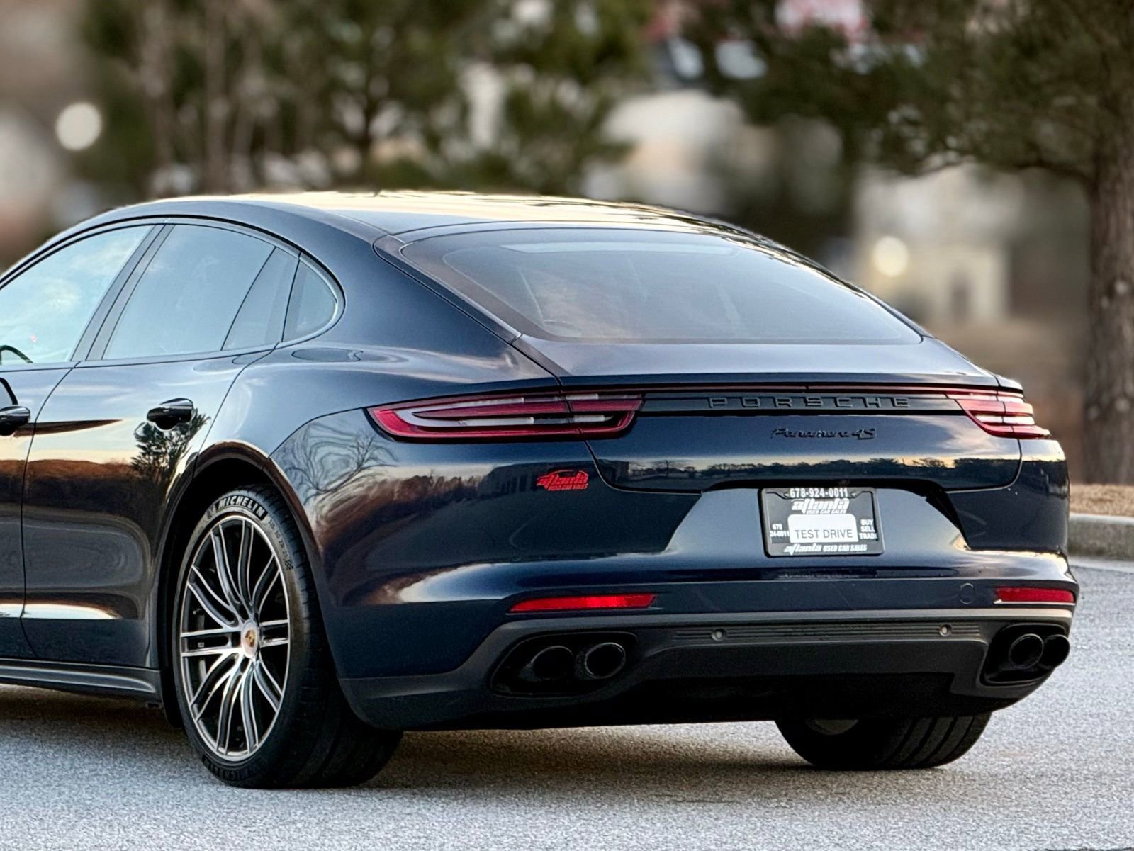 Used 2018 Porsche Panamera 4S image 47