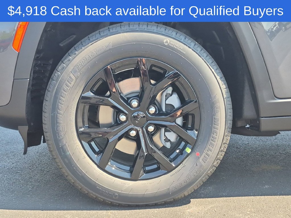 New 2026 Jeep Grand Cherokee Altitude AWD/4WD image 28