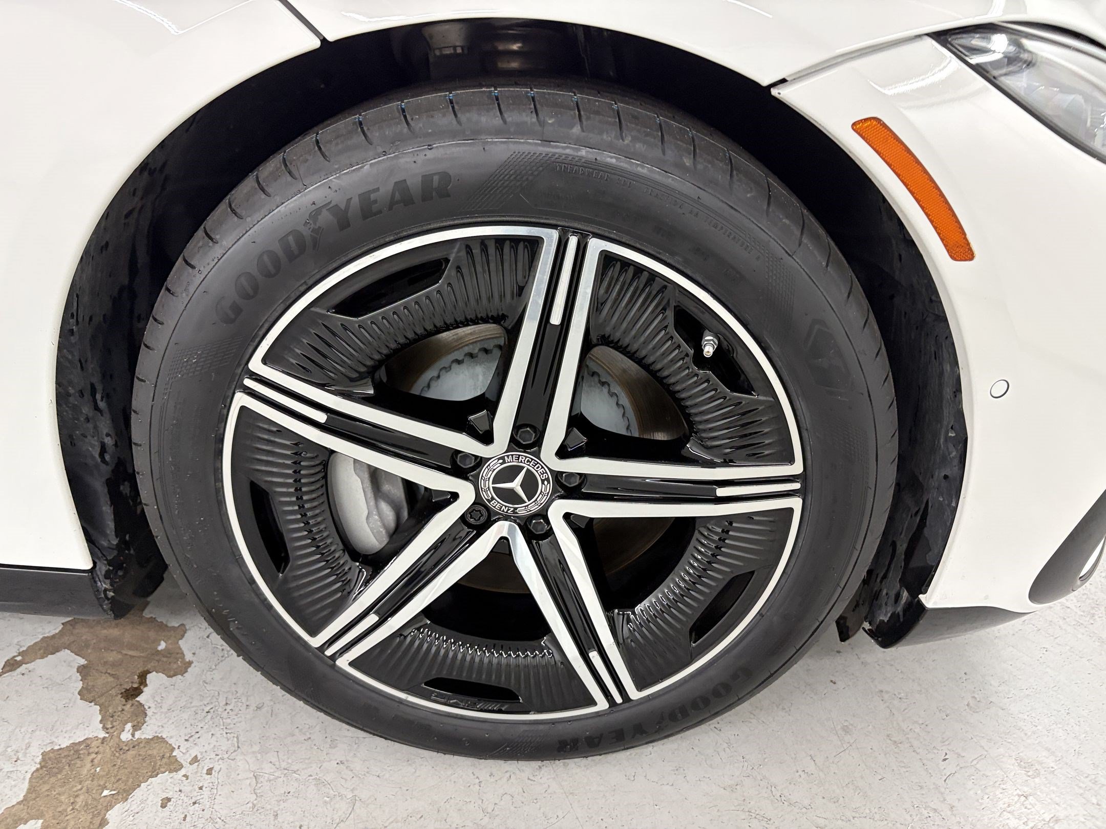 Certified 2024 Mercedes-Benz EQS 580 4MATIC Sedan image 13