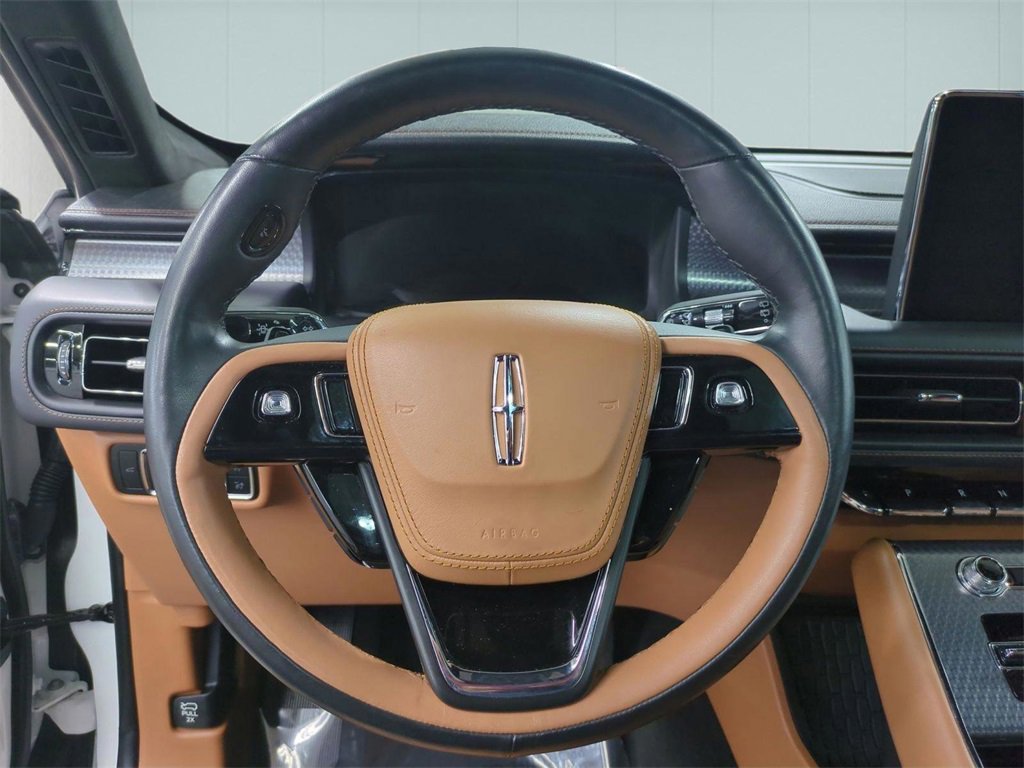 Certified 2023 Lincoln Aviator Black Label w/ Dynamic Handling Package image 19