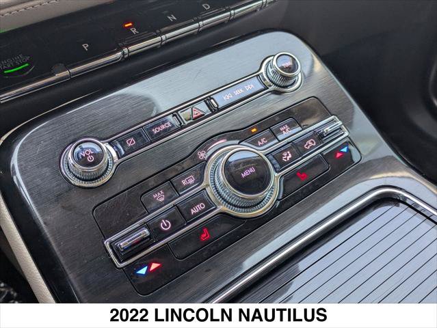 Certified 2022 Lincoln Nautilus FWD w/ Premium Package image 17