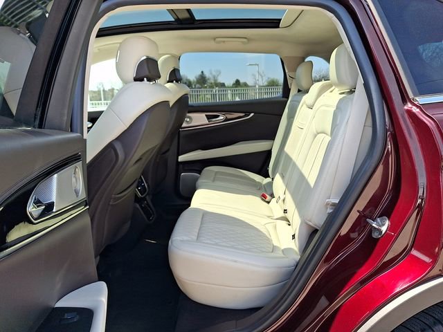 Used 2021 Lincoln Nautilus Black Label image 11