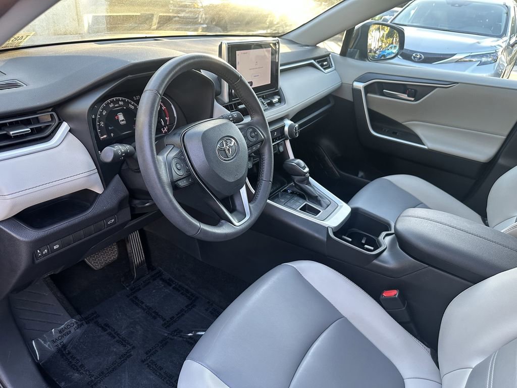 Used 2024 Toyota RAV4 XLE Premium image 16