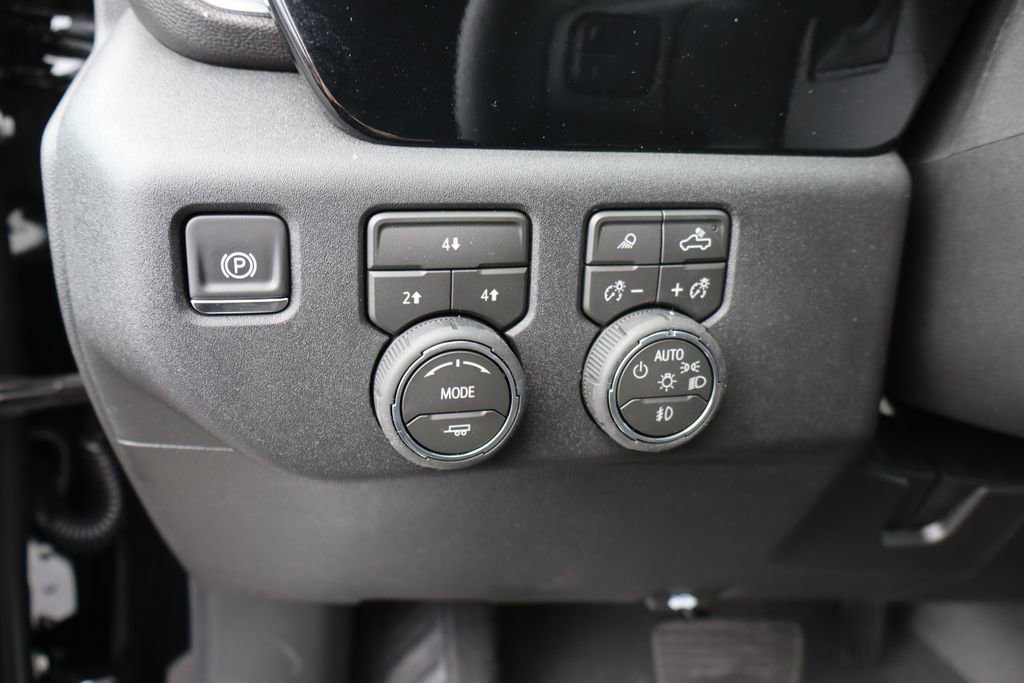 New 2026 Chevrolet Silverado 2500 LT image 14