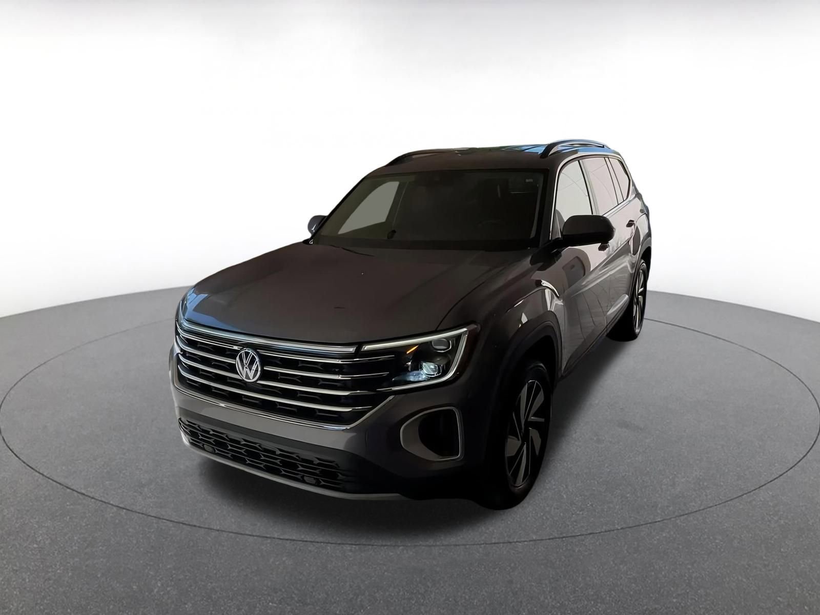Used 2025 Volkswagen Atlas SE image 7