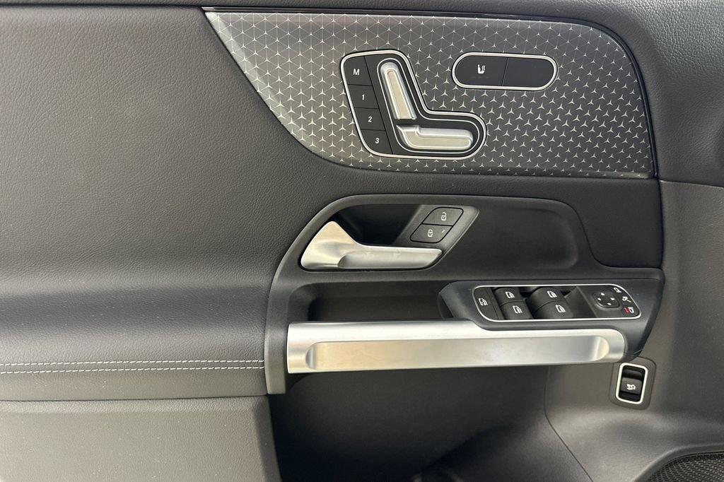 Certified 2026 Mercedes-Benz GLB 250 4MATIC image 13