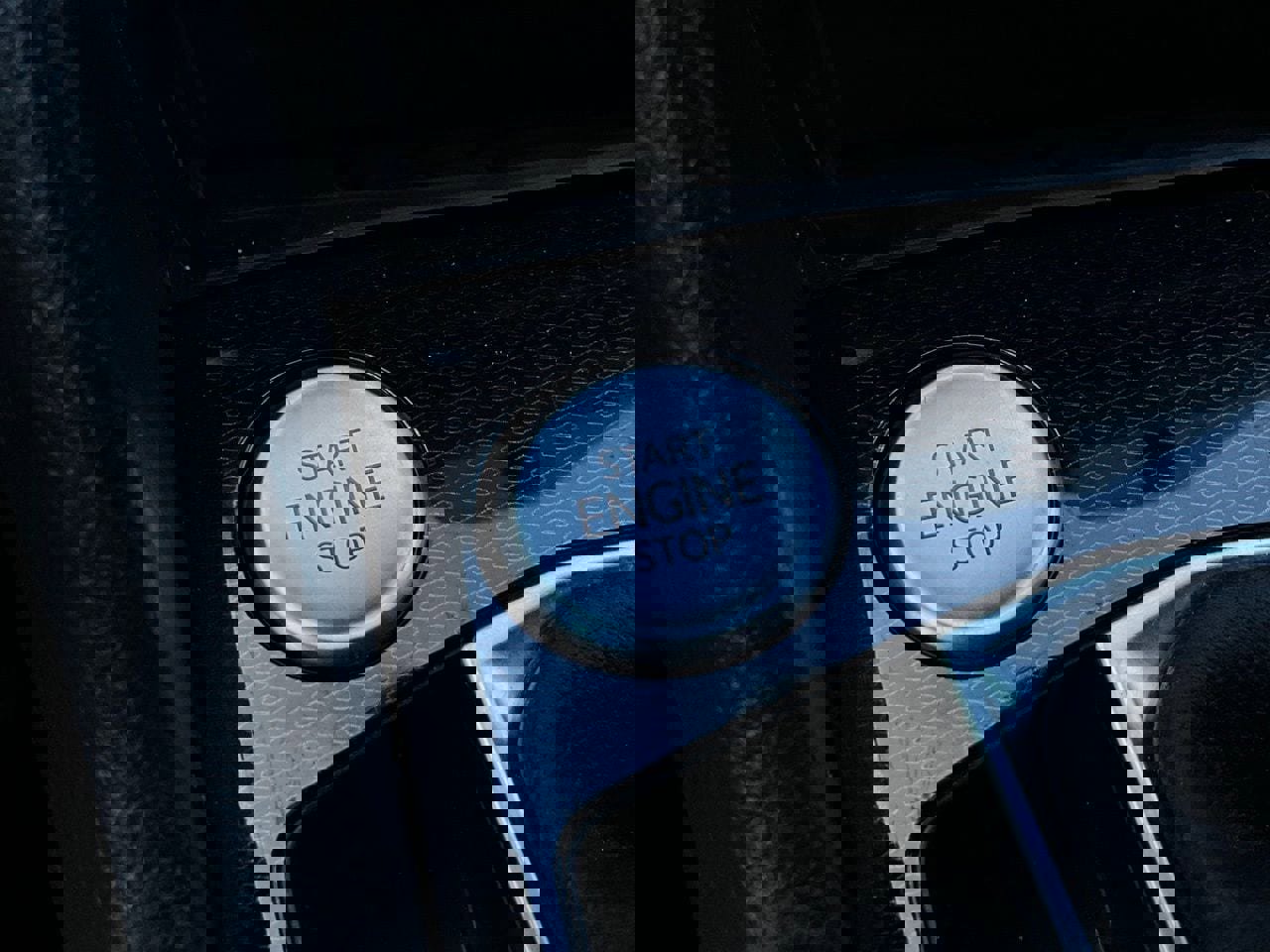 Used 2025 Volkswagen Taos SE image 25