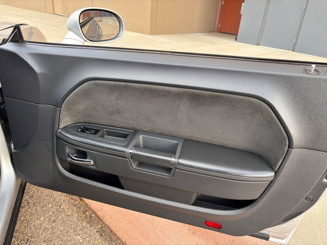 Used 2009 Dodge Challenger SRT8 w/ SRT Option Group II RWD image 37