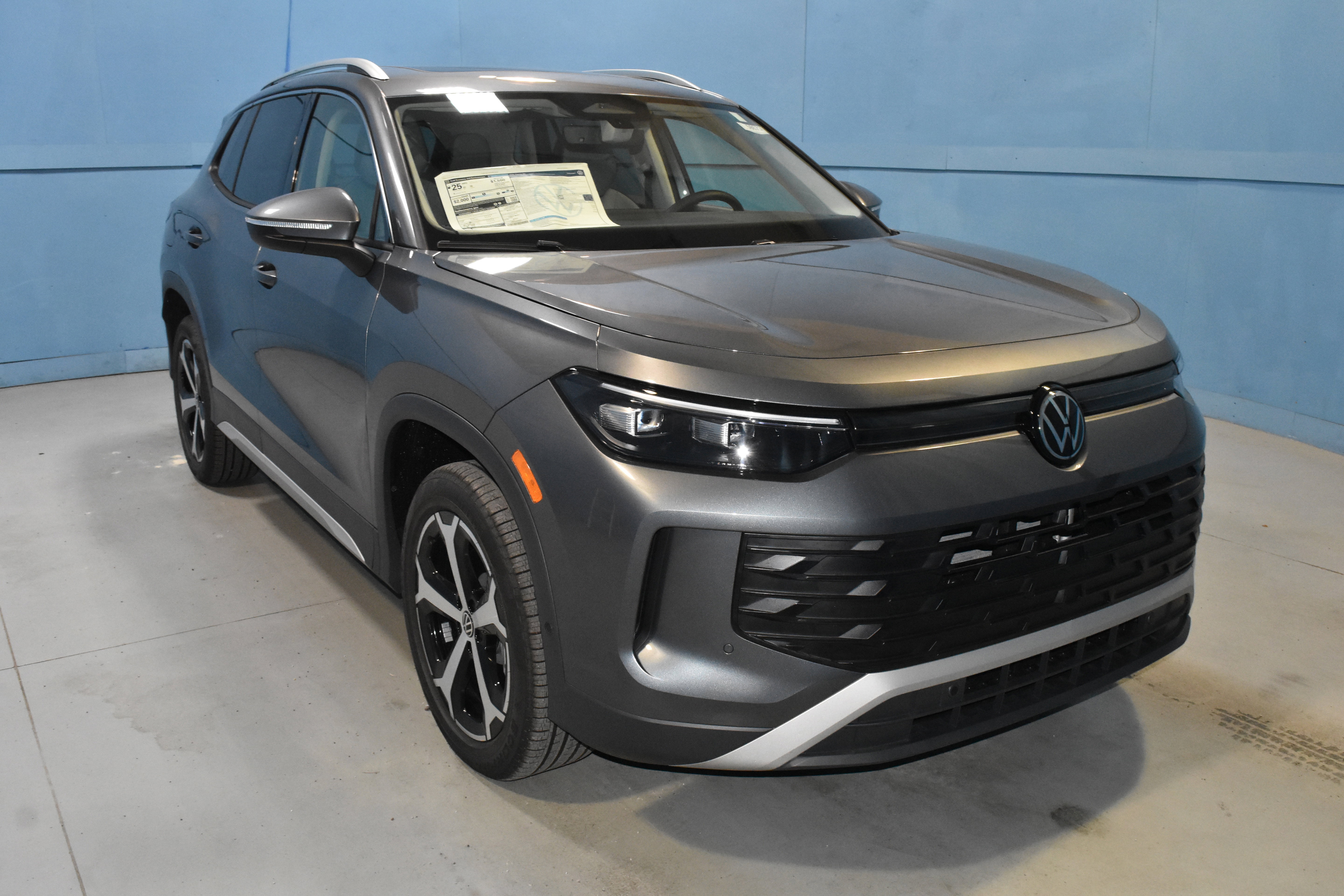 New 2026 Volkswagen Tiguan SE