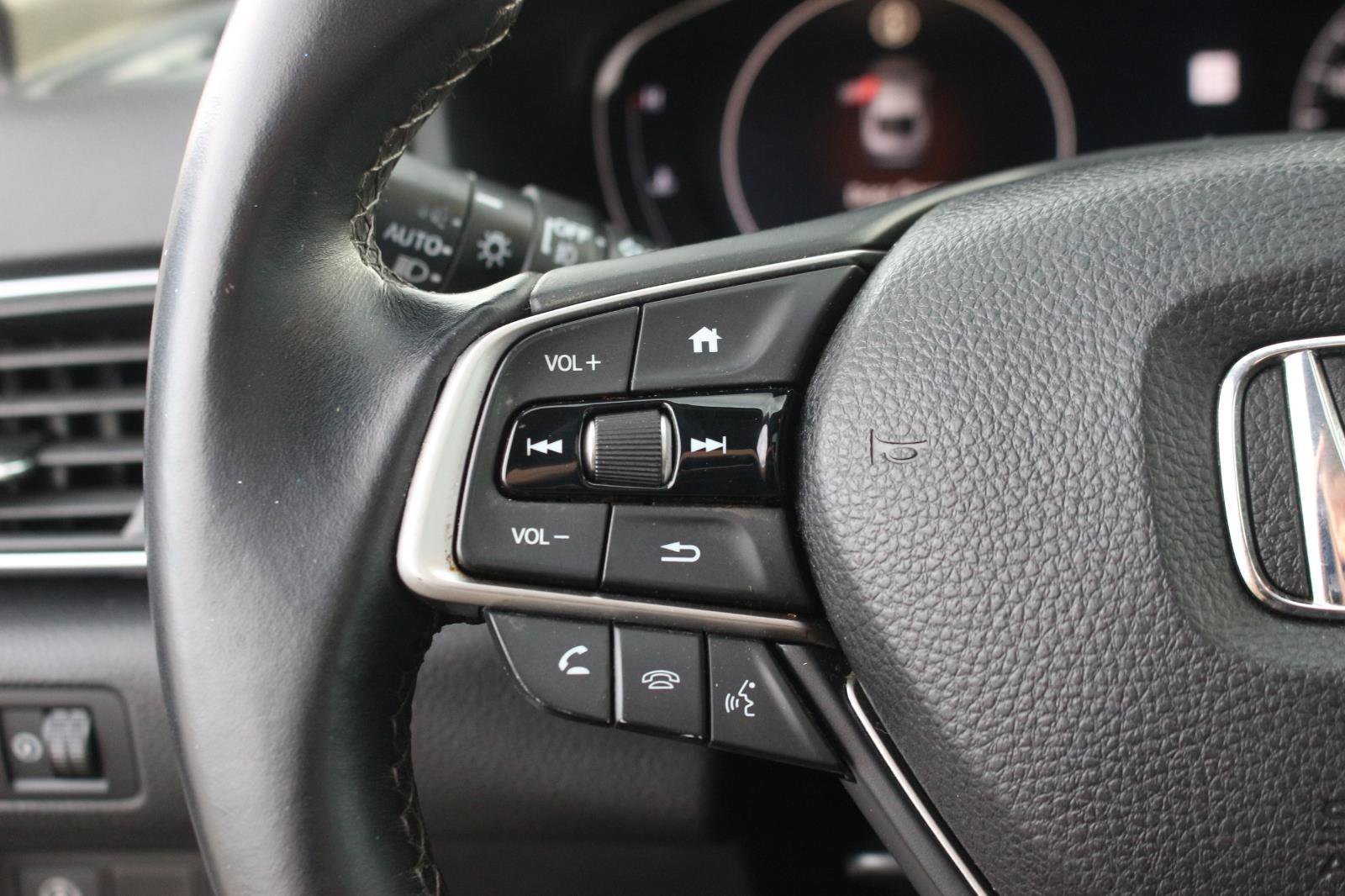 Used 2018 Honda Accord EX-L image 19