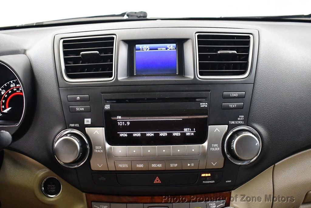 Used 2012 Toyota Highlander Limited w/ Tow Pkg image 27