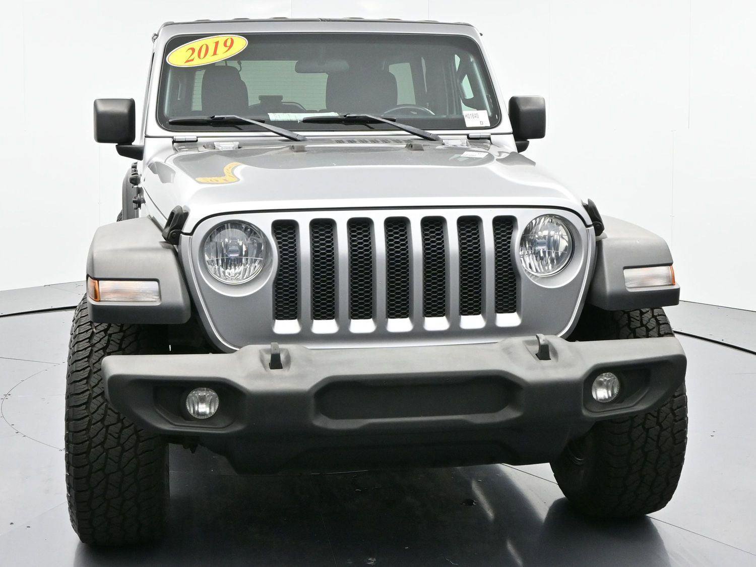 Used 2019 Jeep Wrangler Unlimited Sport S image 2