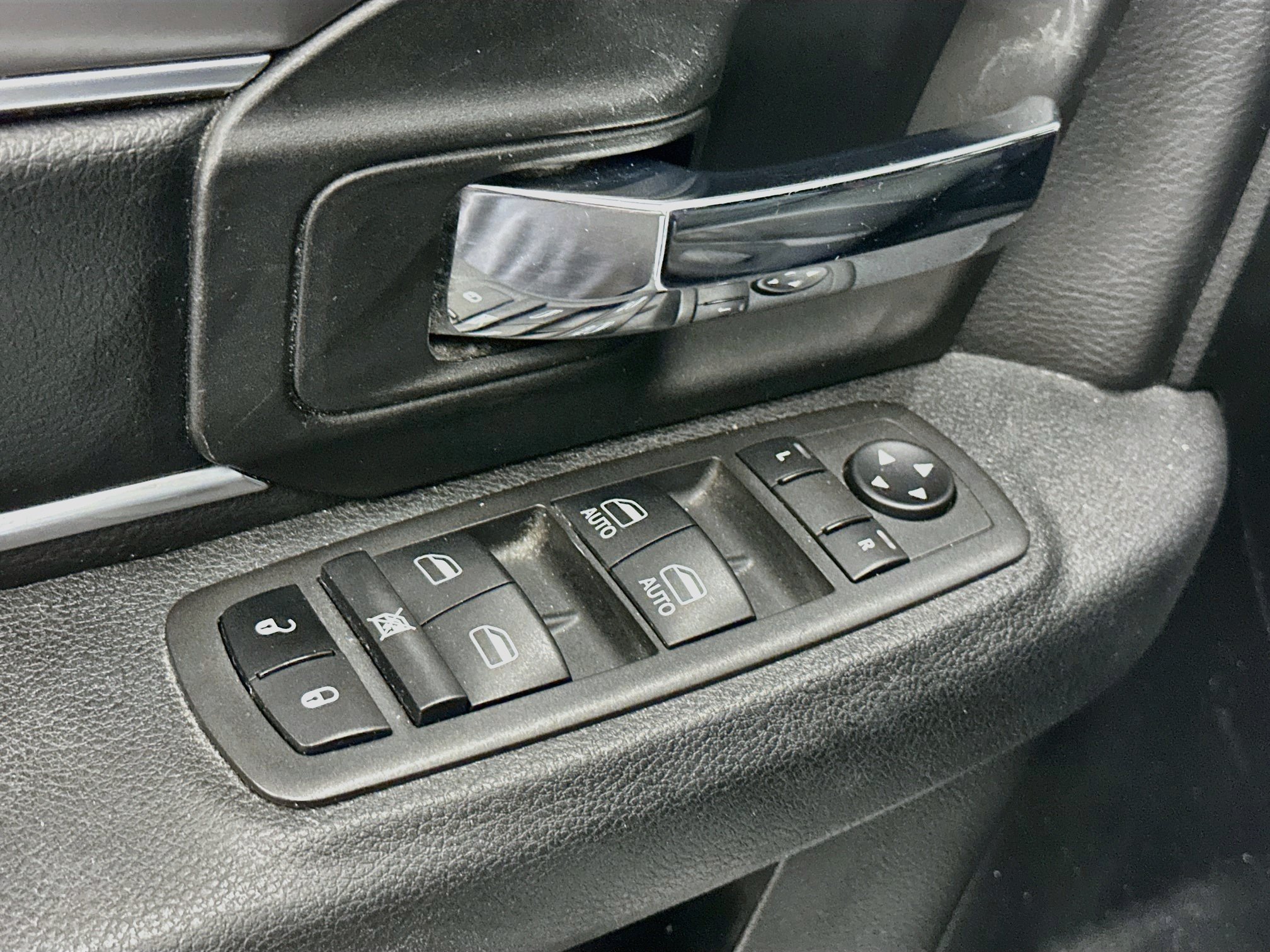 Used 2022 RAM 1500 Warlock w/ Electronics Group AWD/4WD image 15