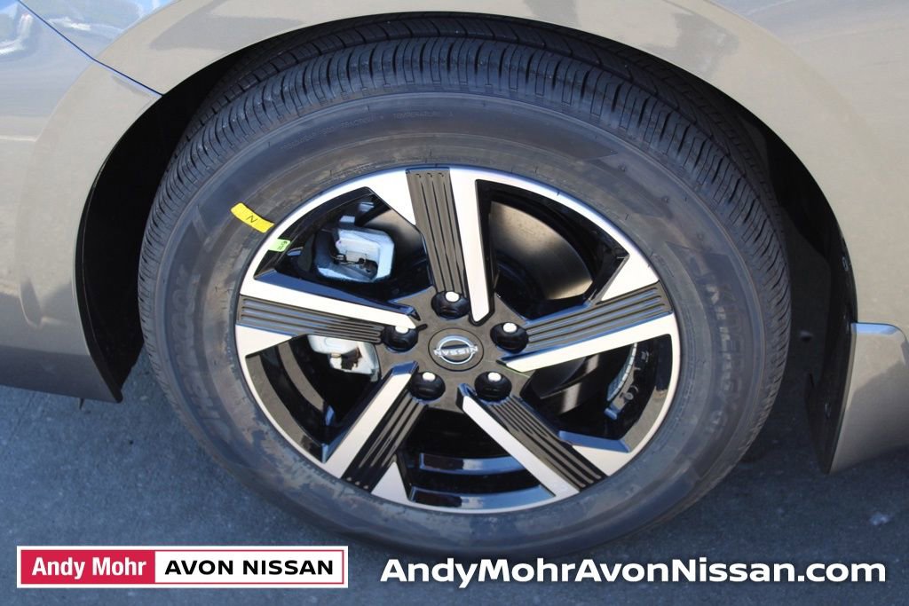 New 2025 Nissan Sentra SV w/ All-Weather Package image 6