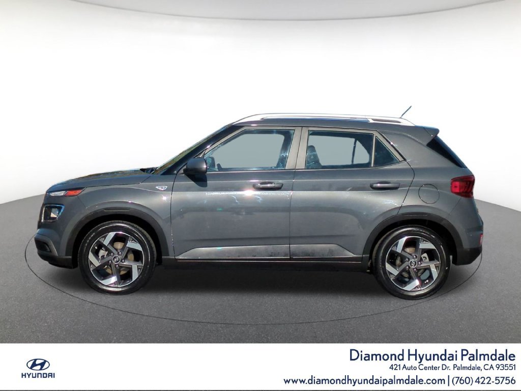 Certified 2025 Hyundai Venue SEL FWD image 4