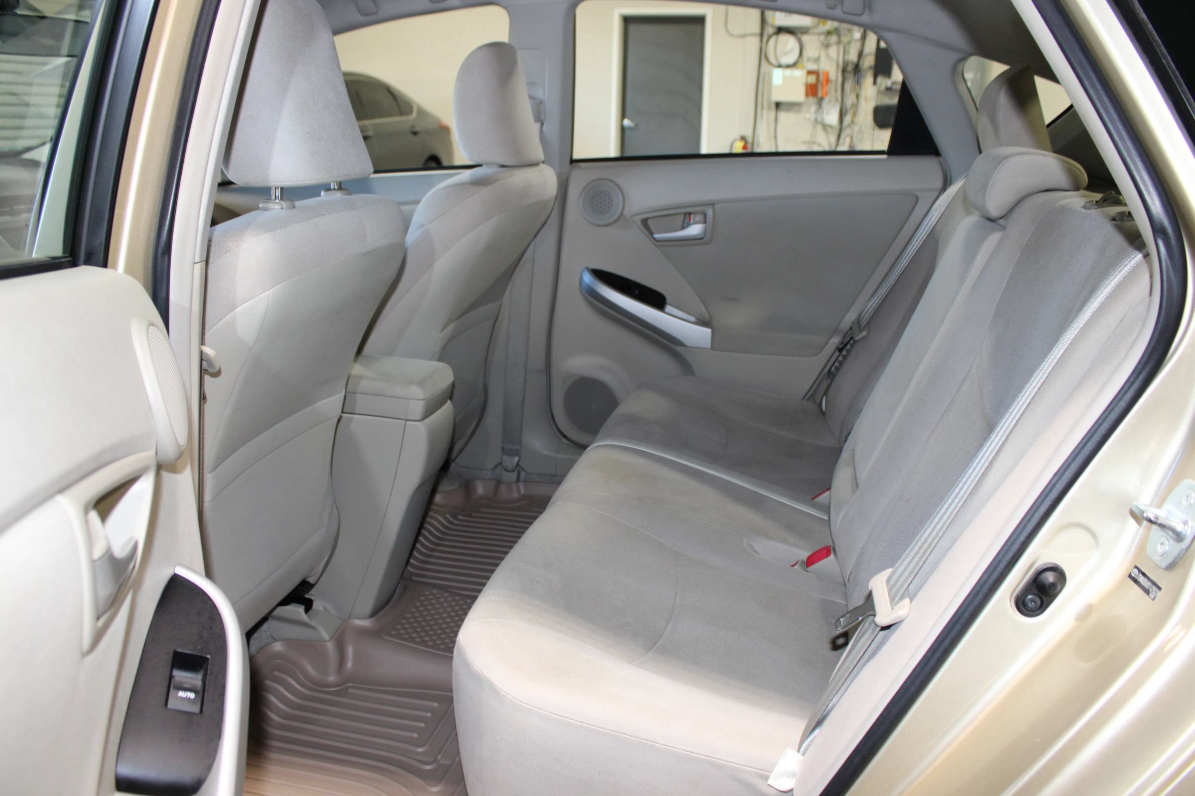 Used 2011 Toyota Prius Three w/ Navigation Pkg FWD image 21