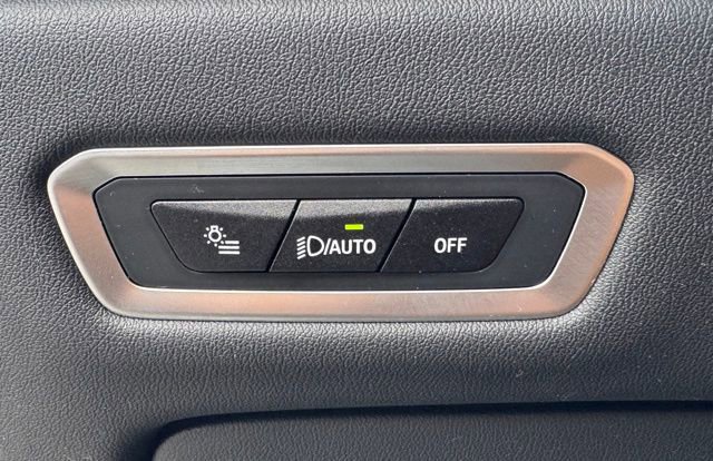 Certified 2024 BMW X7 xDrive40i w/ Premium Package image 13