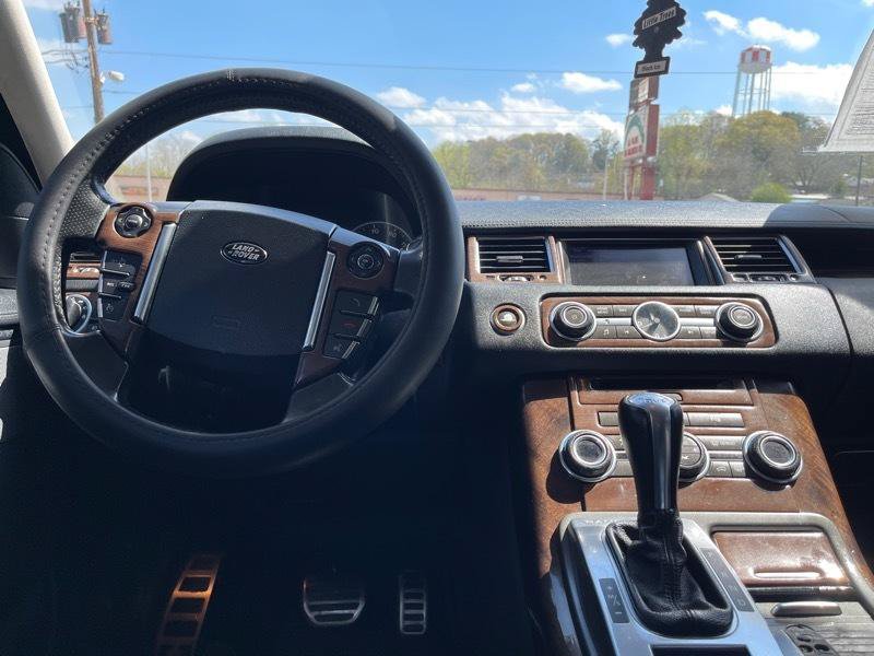 Used 2013 Land Rover Range Rover Sport HSE AWD/4WD image 8
