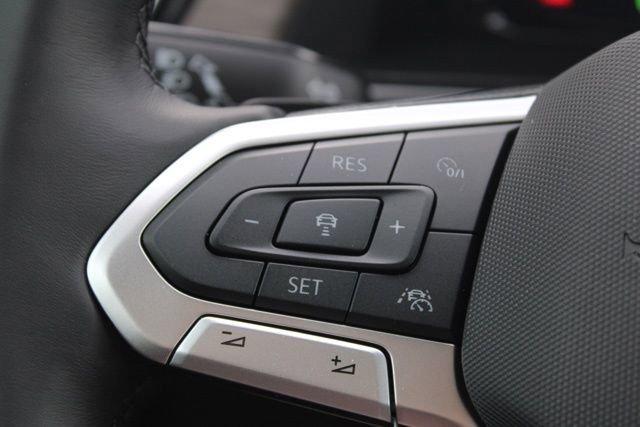 New 2026 Volkswagen Atlas SEL Premium R-Line image 24