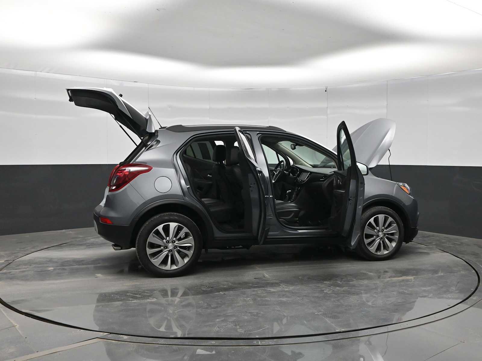 Used 2020 Buick Encore Preferred FWD image 43