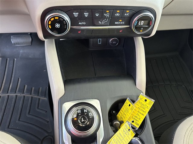 Used 2020 Ford Escape SE image 26