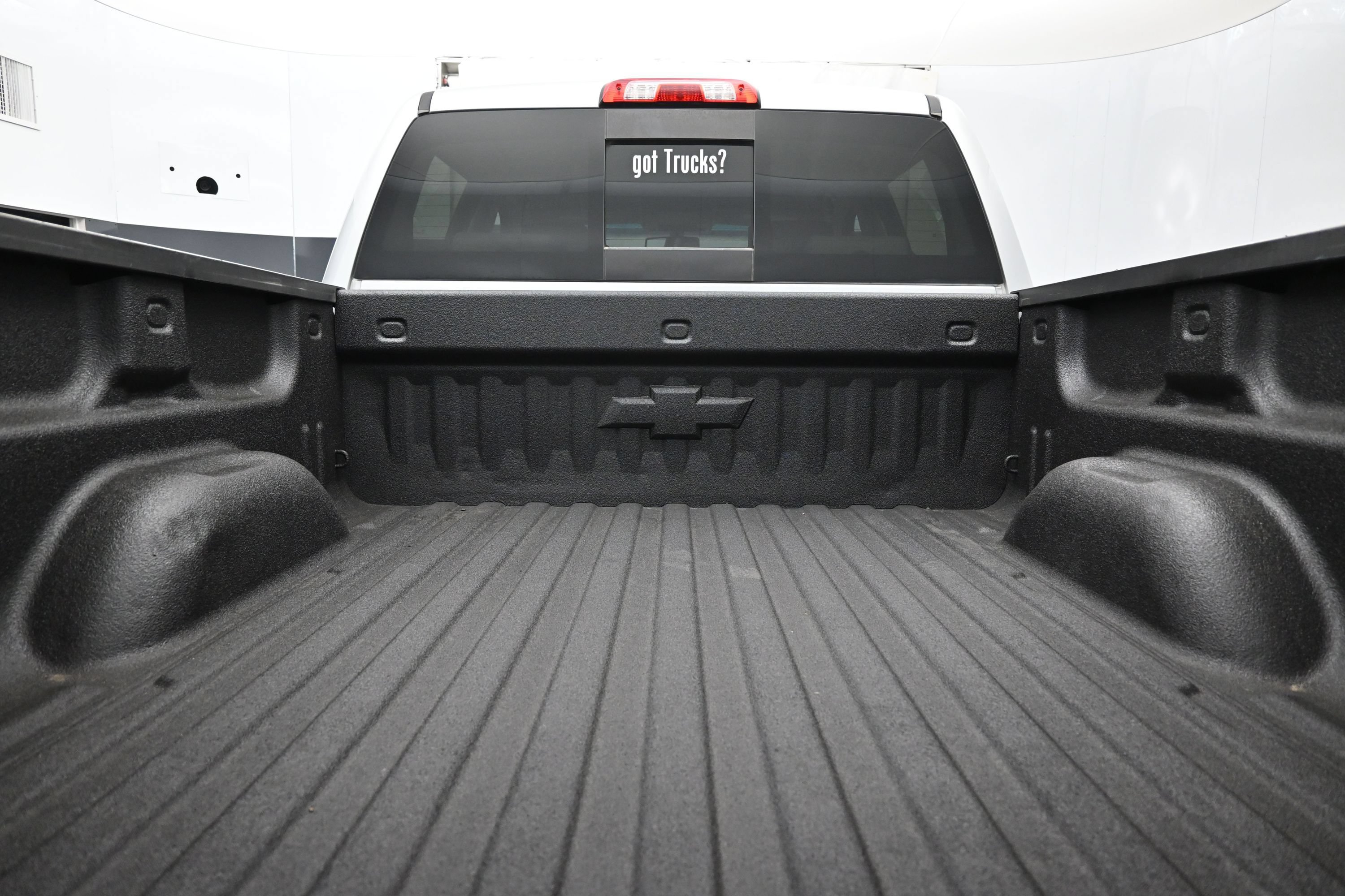 Used 2018 Chevrolet Silverado 1500 LTZ Z71 AWD/4WD image 7