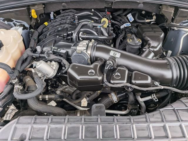 Used 2024 Jeep Grand Cherokee L Limited w/ Luxury Tech Group II image 34