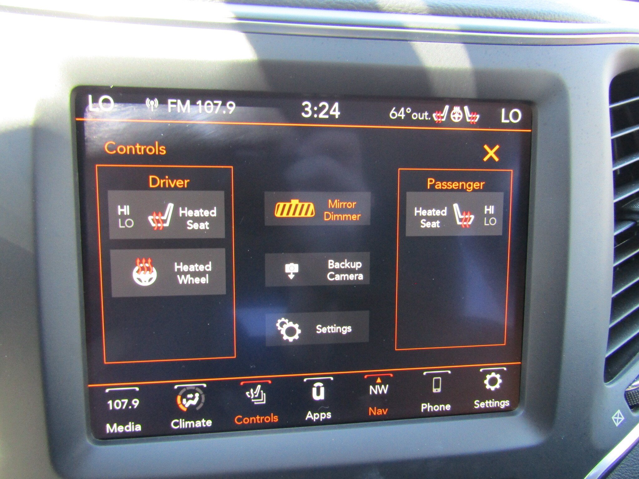 Used 2023 Jeep Cherokee Altitude Lux AWD/4WD image 27