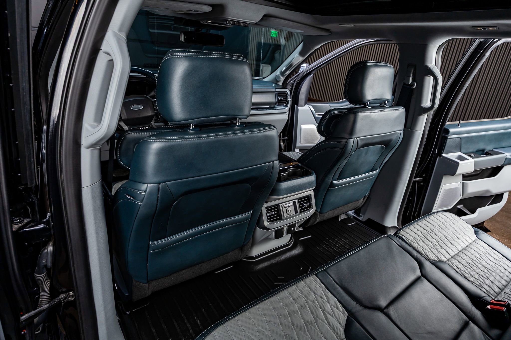 Used 2024 Ford F250 Limited image 34