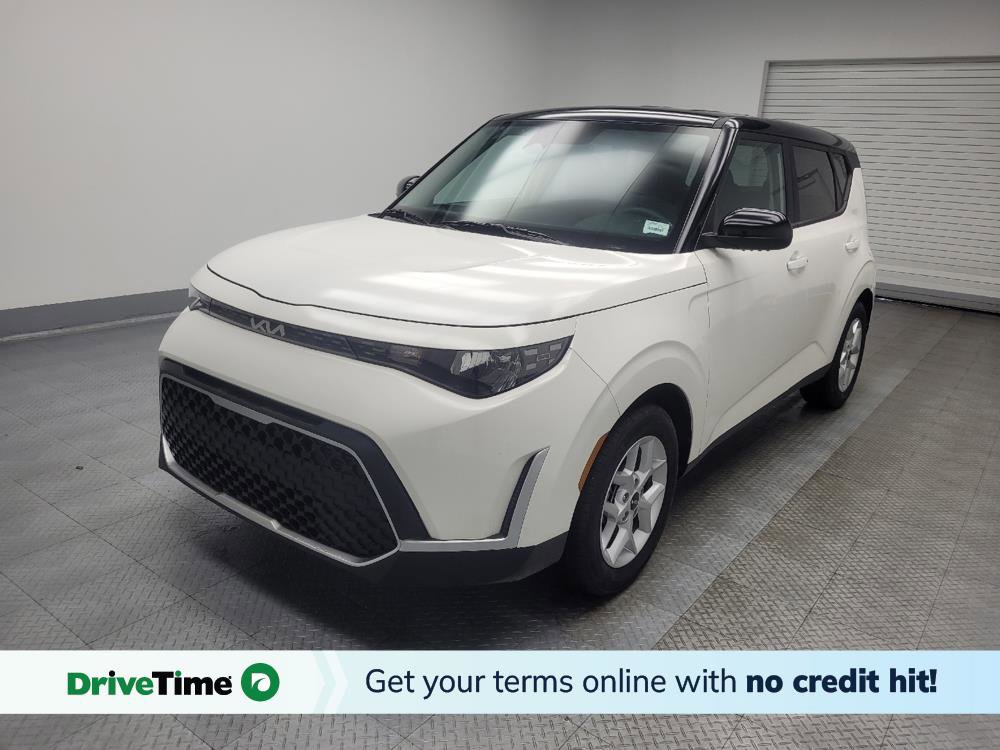 Used 2023 Kia Soul S image 1