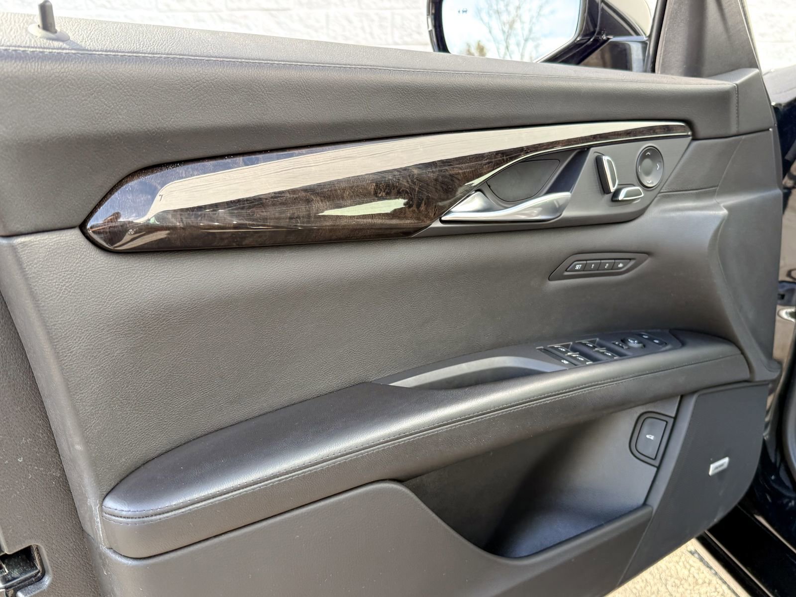 Used 2018 Cadillac CT6 Luxury image 15