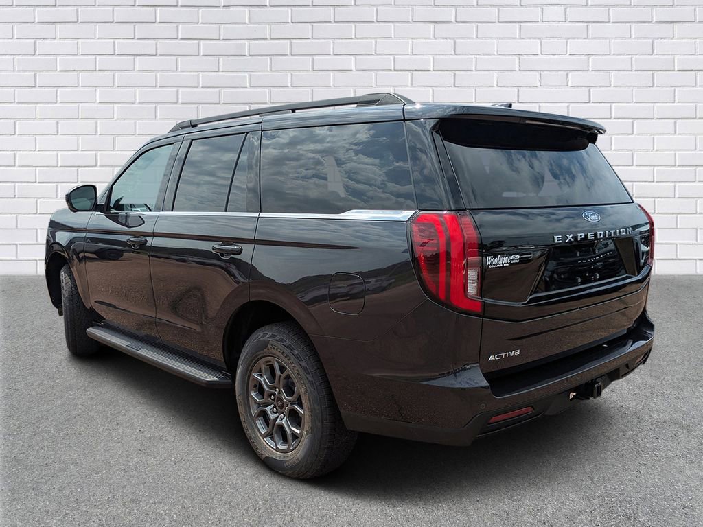 New 2026 Ford Expedition Active RWD image 3