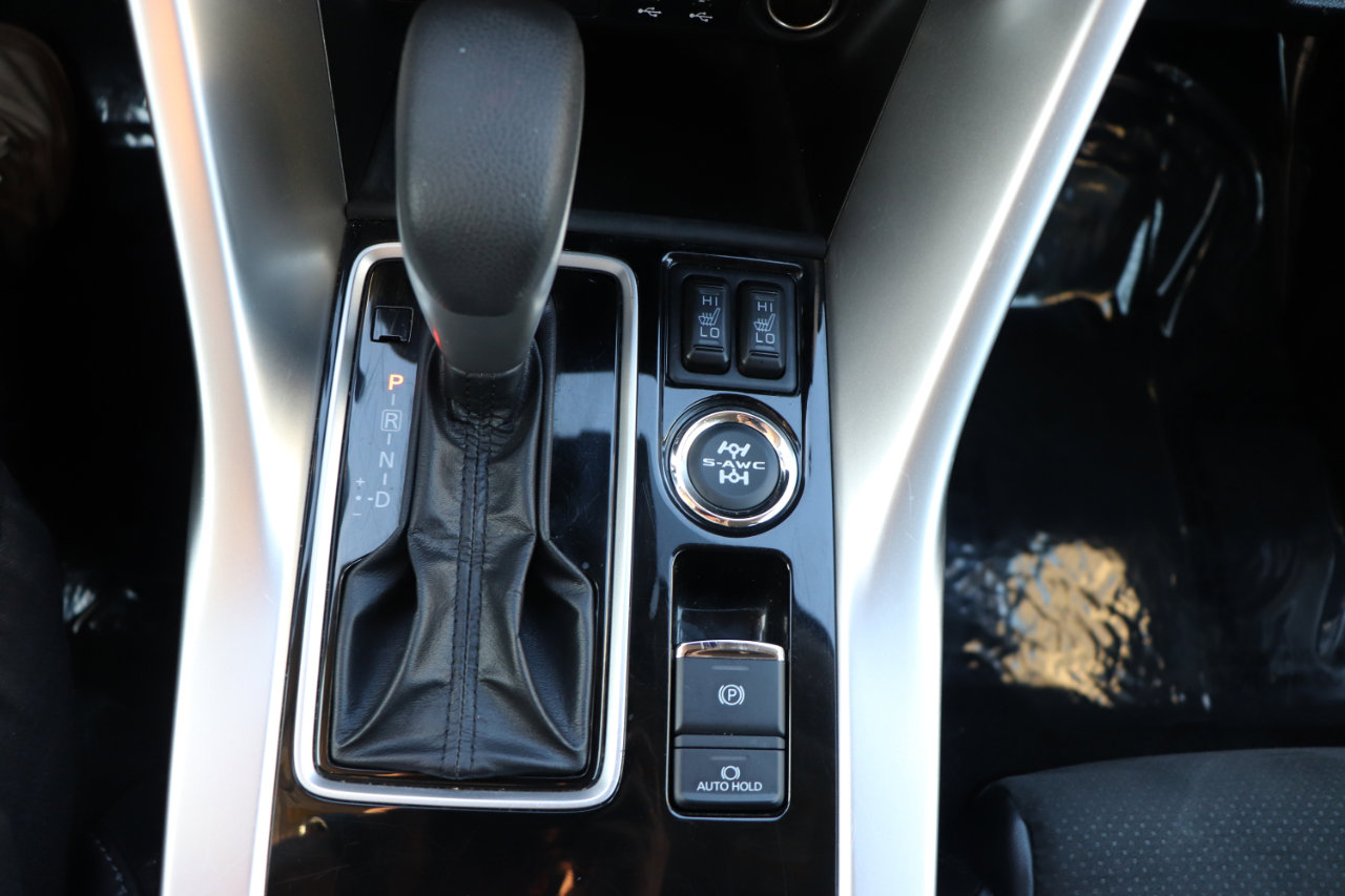 Used 2024 Mitsubishi Eclipse Cross SE image 35