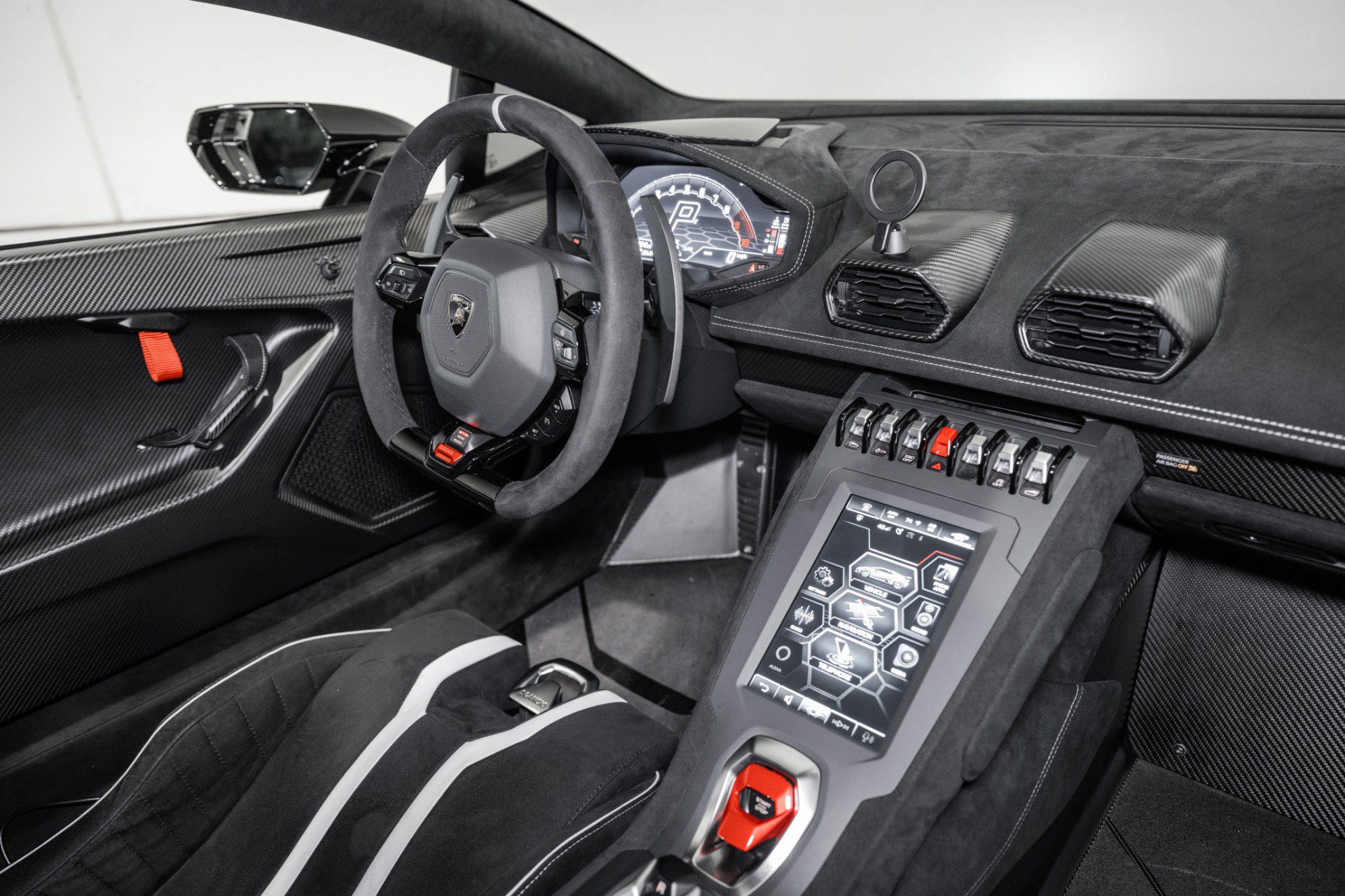 Used 2023 Lamborghini Huracan STO RWD image 22