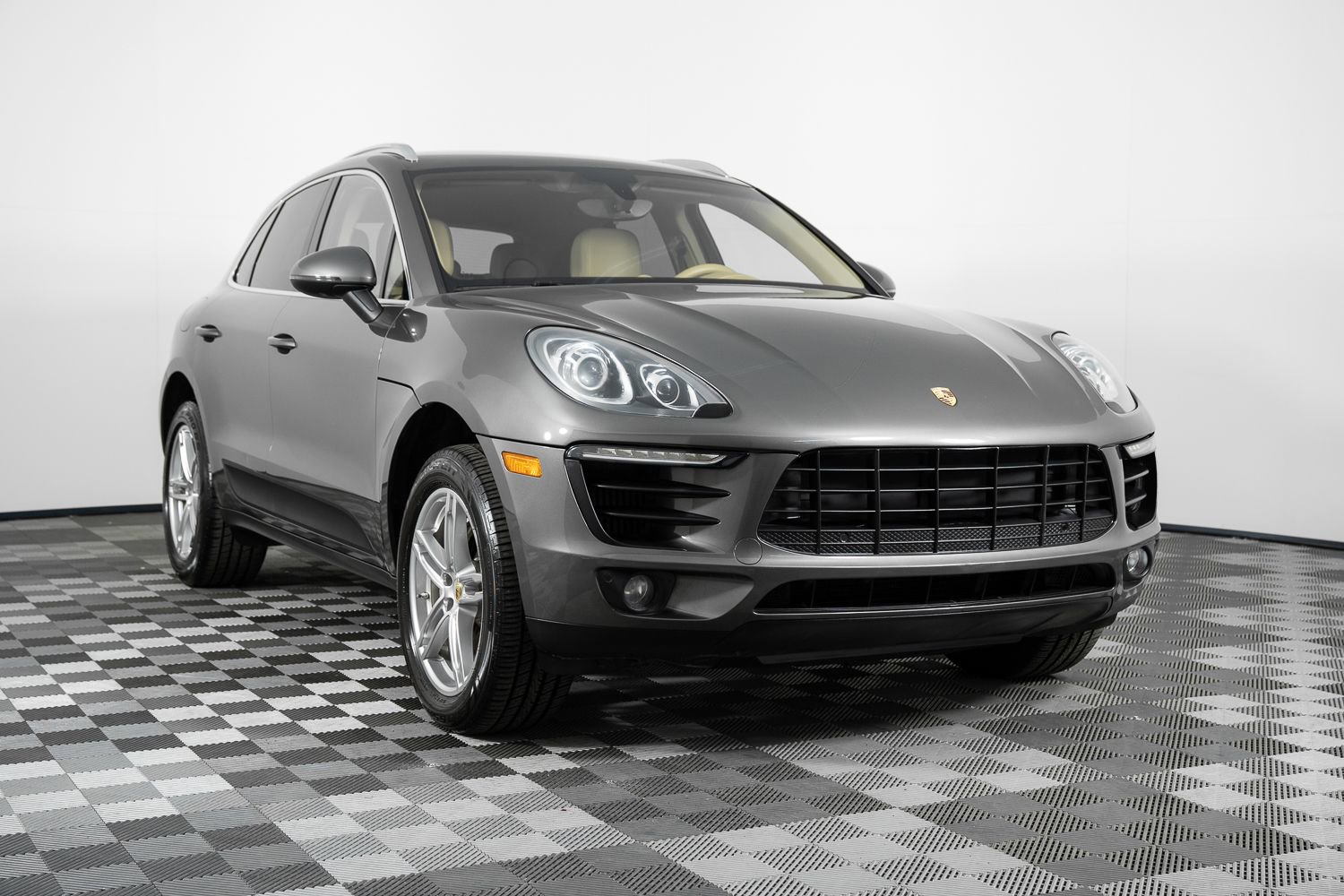 Used 2016 Porsche Macan S image 10