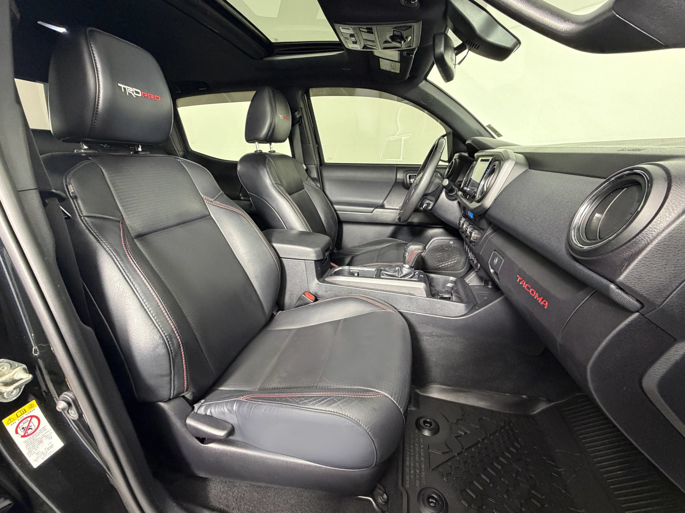 Used 2019 Toyota Tacoma TRD Pro AWD/4WD image 33